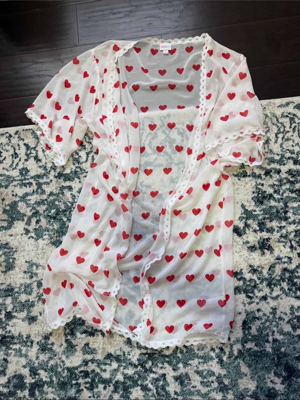 Sheer kimono with fun heart print